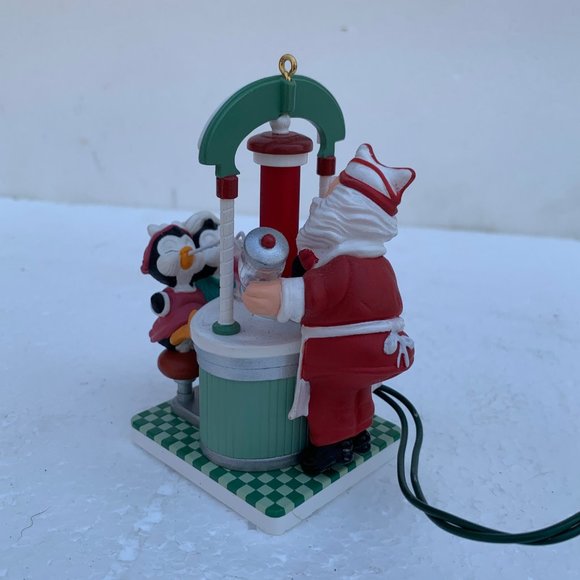 Sharing a Soda Hallmark Keepsake Magic Christmas Ornament - 1996 - Picture 5 of 10